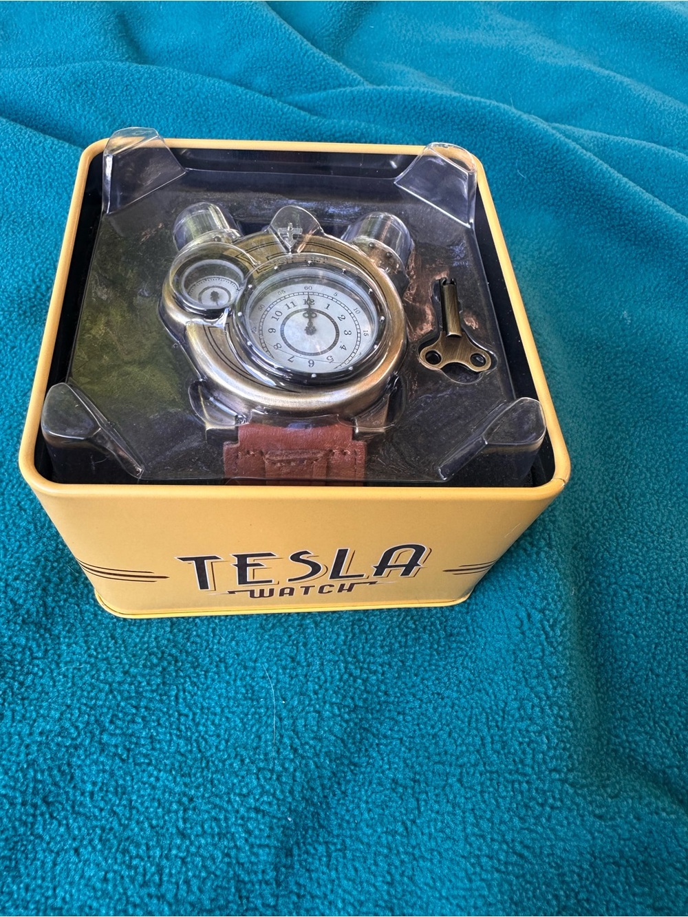Tesla Steampunk Brass Watch with Brown Leather Strap - Picture 3 of 5